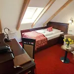 Hotel Joseph 1699 4*